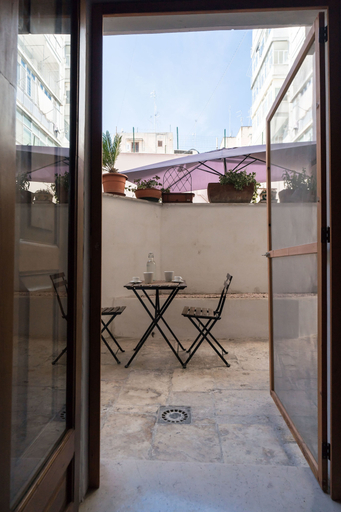 Others 2, Quintino Sella 201, Bari