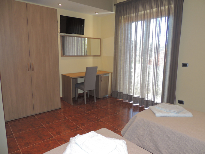Bedroom 3, B&B A Due Passi Dal Mare, Reggio Di Calabria