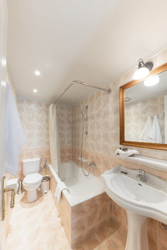 Bathroom 3, Nafsimedon Hotel, Peloponnese