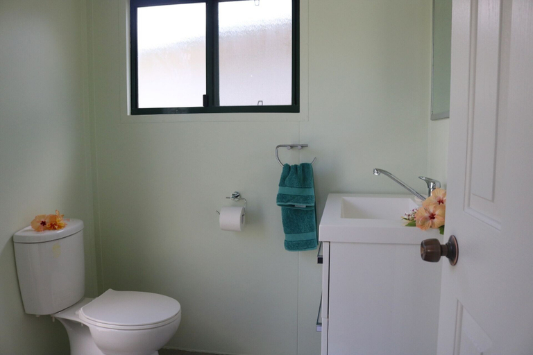 Bathroom 4, Ranginui's Retreat, Aitutaki
