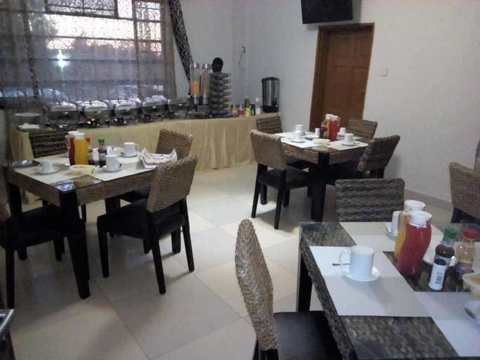 Food & Drinks 5, Aabiya Lodge, Ndola