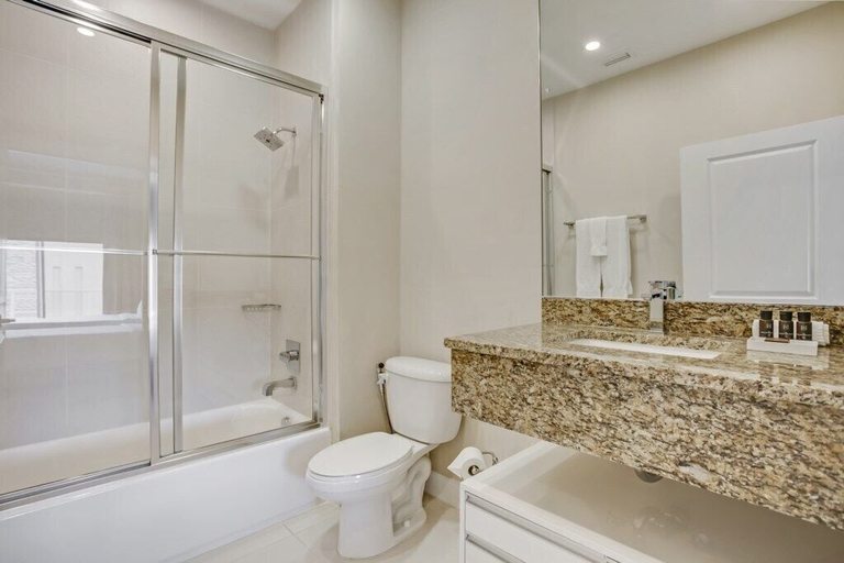 Bathroom 3, 7662reclife, Osceola