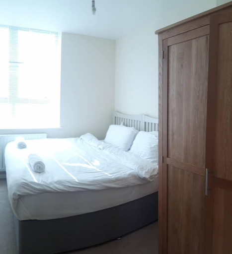 Bedroom, Golden Heights 10, Kent