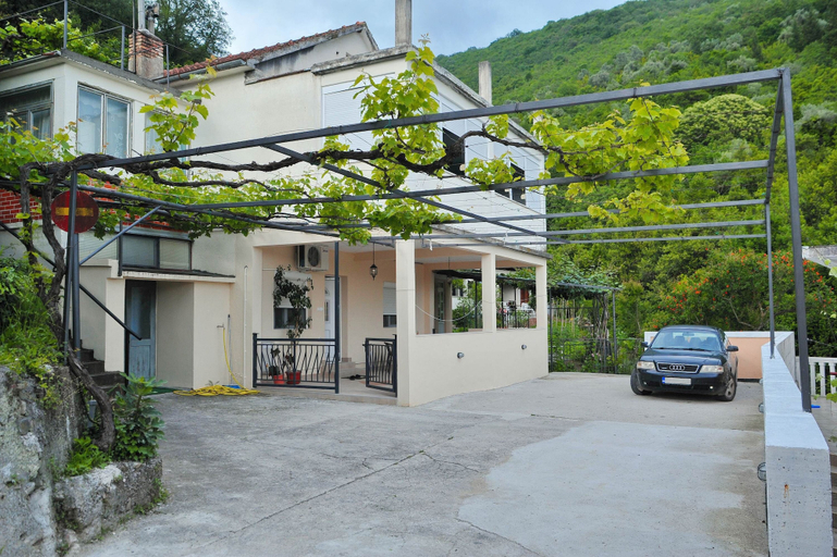Exterior & Views, Apartments Banicevic