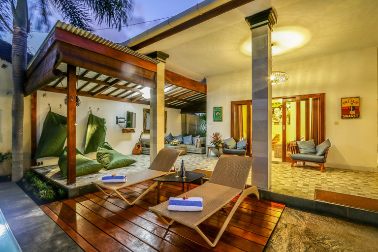 Others 2, Villa Mira, Badung