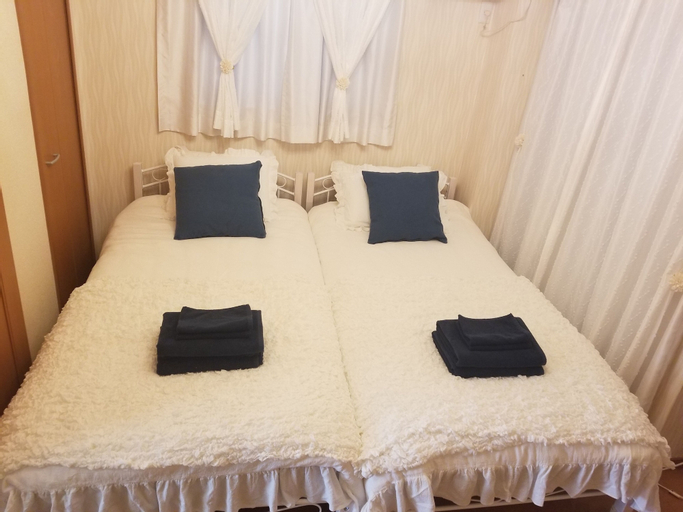 Hosei Apartment 101, Kobe