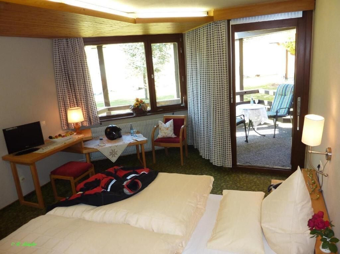 Bedroom 3, Hotel Lawine, Lörrach