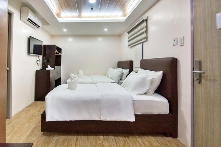 Bedroom 4, Emerald Island Hotel, Malay