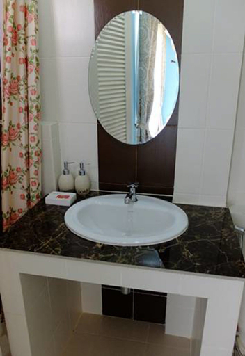 Bathroom 4, The London Tearoom, Muang Chiang Mai