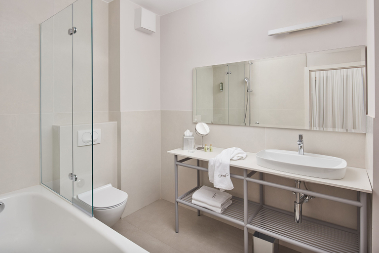 Bathroom 5, Eol Apartments Split, Split