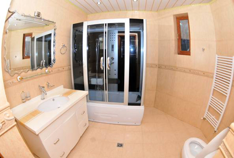 Bathroom 3, Hotel Relax, Tbilisi