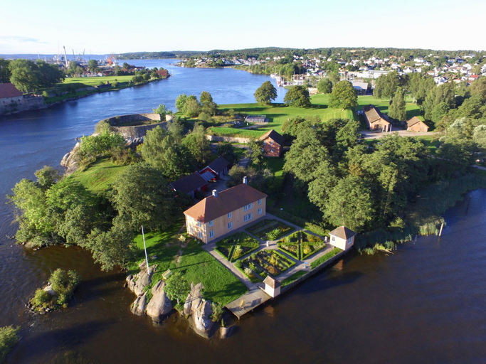Others 5, Magasinet, Fredrikstad