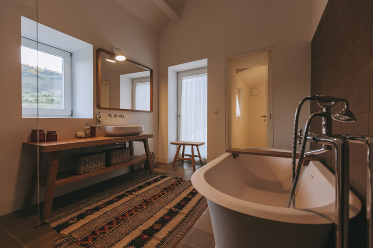 Bathroom 4, Ventozelo Hotel & Quinta, São João da Pesqueira