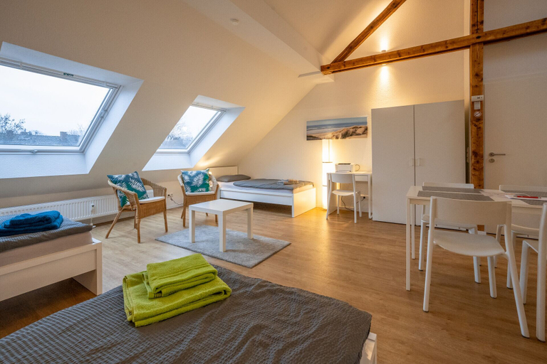 Others 4, Meine Zeitwohnung, Essen