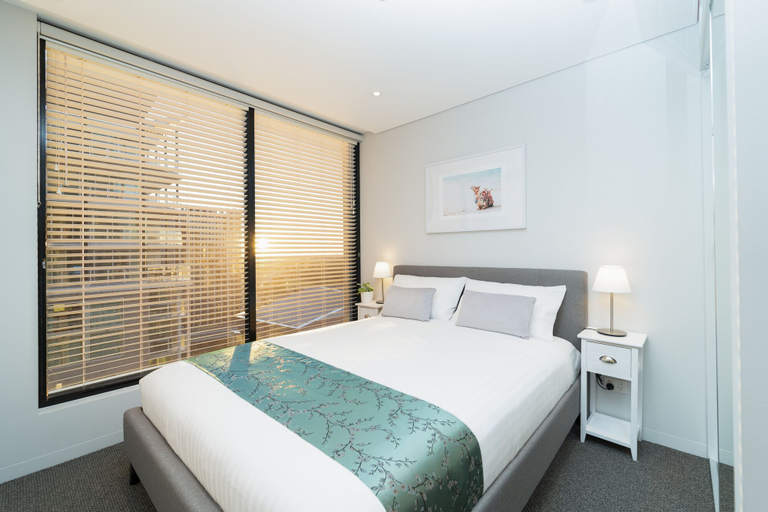 Bedroom 3, Horizons 1402, Adelaide