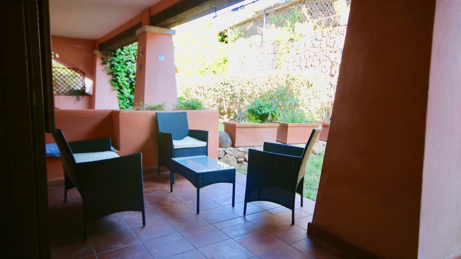 Porch 2, Harry's House, Olbia-Tempio