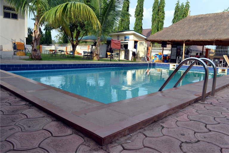 Sport & Beauty, Franzy Suites And Lounge, Jos North