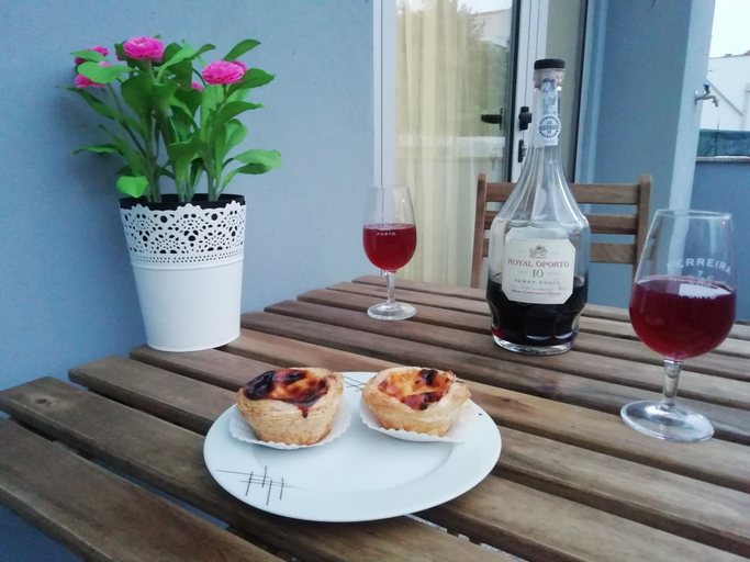 Food & Drinks 4, A Window to Porto, Porto