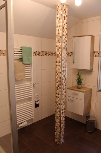 Bathroom 3, Ferienwohnung Fam. Leuner, Liezen