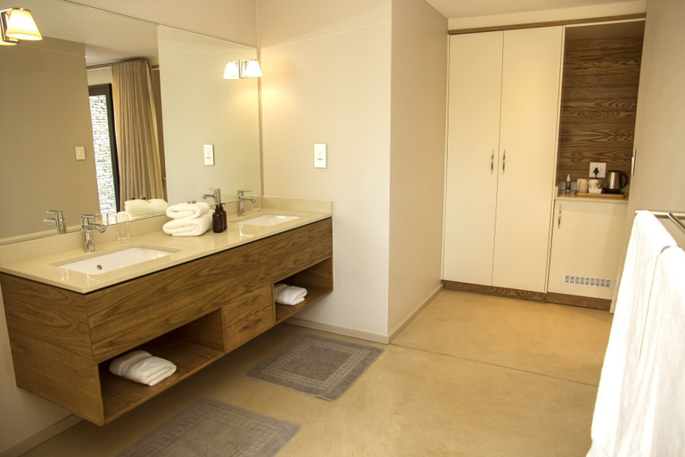 Bathroom 5, Jacana River Lodge, Ehlanzeni