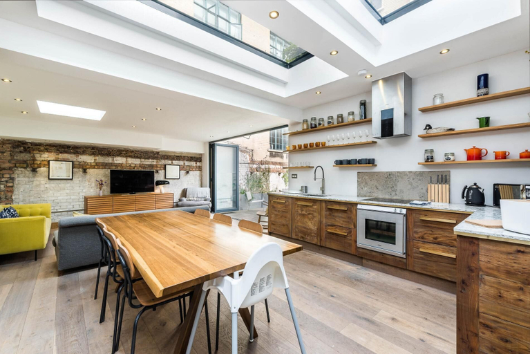 Others 4, Stunning 3BD Flat With Garden in Shoreditch Zone 1, London