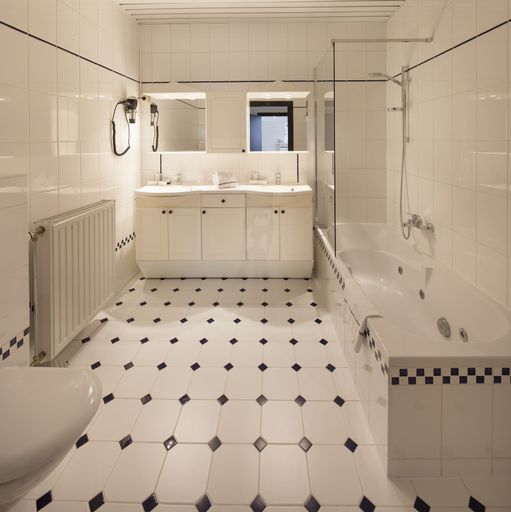 Bathroom 4, Hotel Ter Elst, Antwerpen