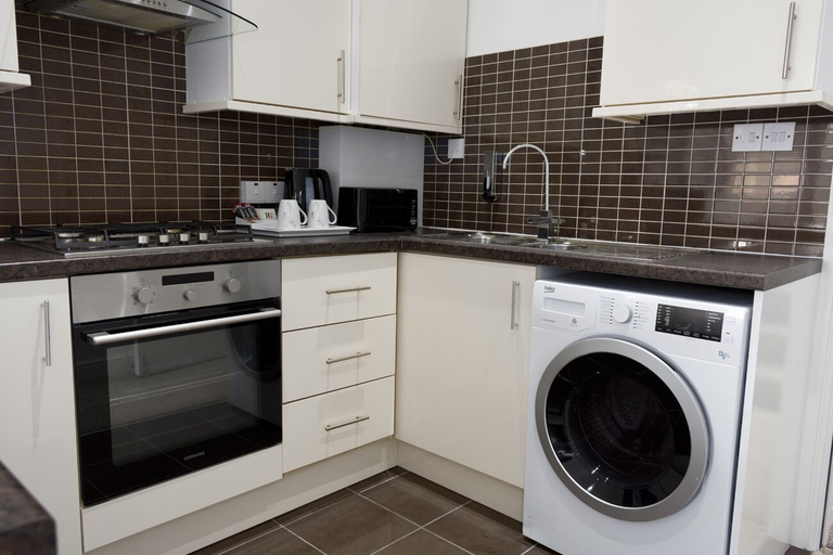 Others 5, B16 Apartment C, Birmingham, Sandwell