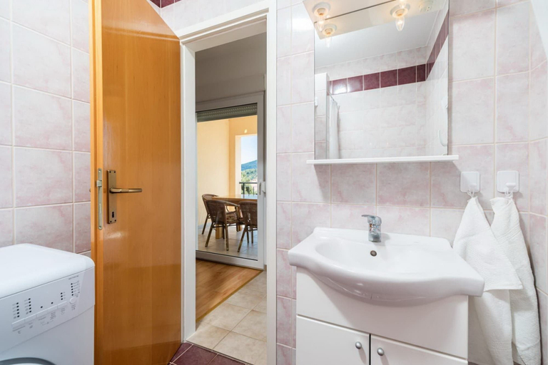 Bathroom 4, Apartments Fran, Vela Luka