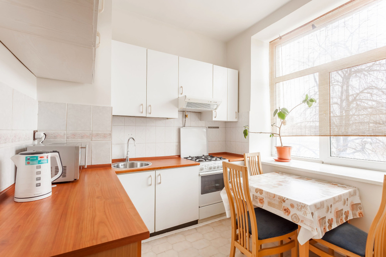 Others 4, ApartLux Kosmodamianskaya, Central