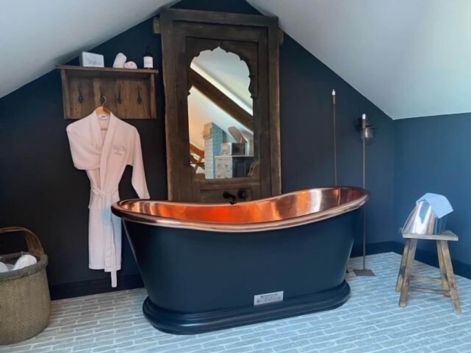 Bathroom 3, Old Hall Country Breaks, Cambridgeshire