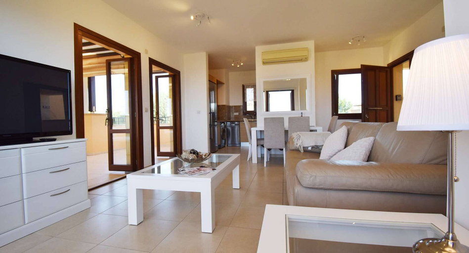 Others 5, Apartment CC12 - Pyrgos