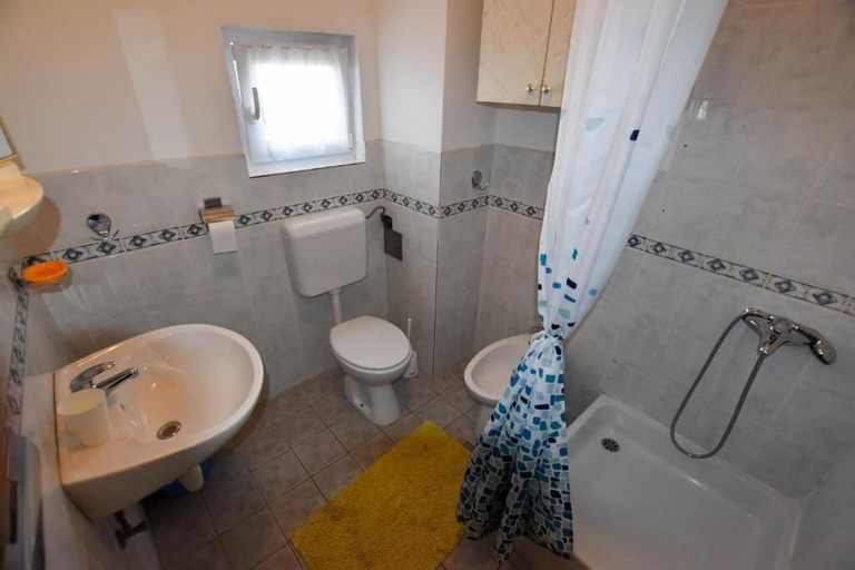 Bathroom 3, Apartments Kekic, Zadar