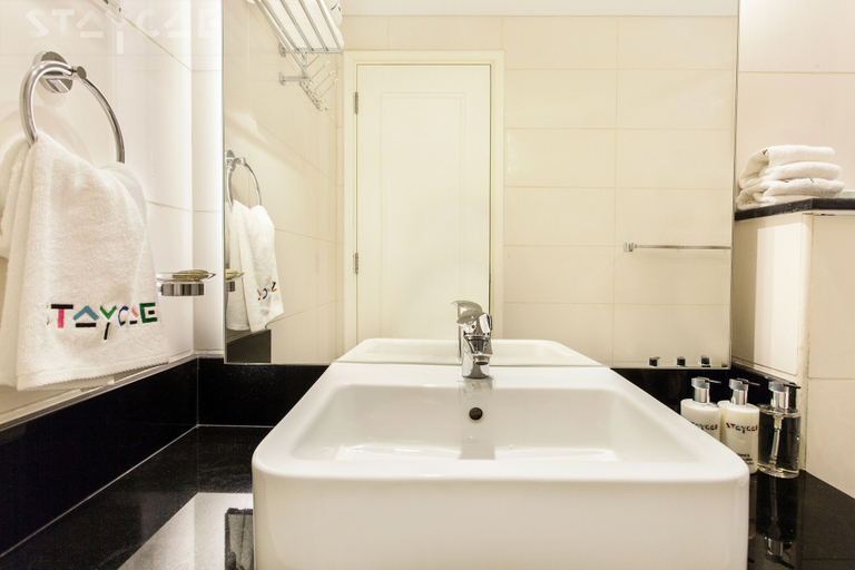 Bathroom 2, Staycae Capital Bay, Dubai