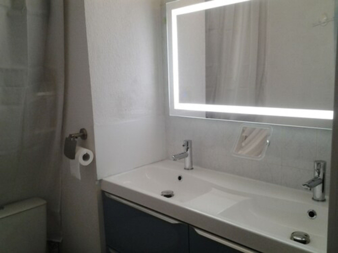 Bathroom 4, Tamaris Bay, Var