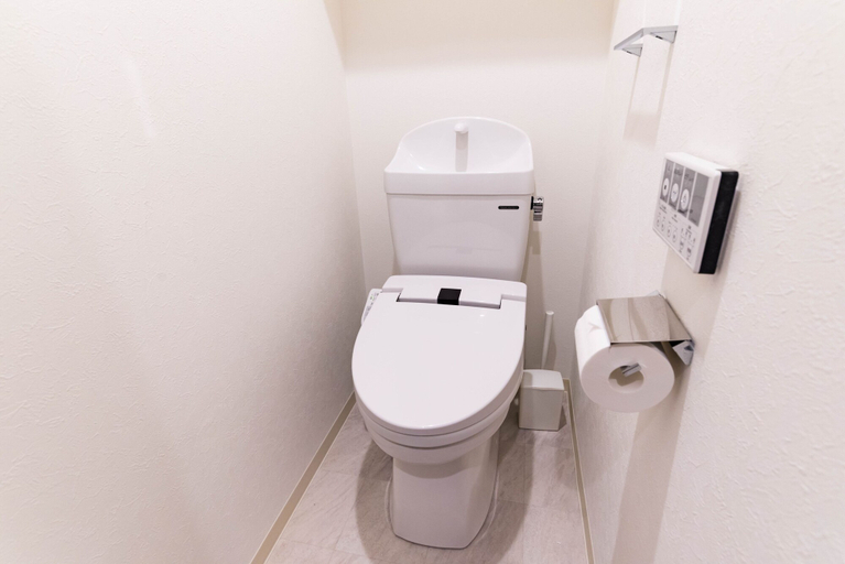 Bathroom 4, L-style Hanazonocho Apartment B, Osaka