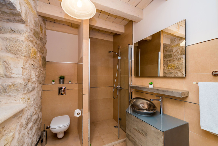 Bathroom 3, Villa Dalmata, Pojezerje