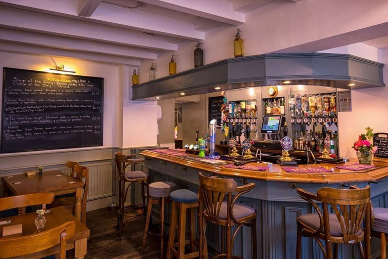 Food & Drinks 4, The Kings Arms, Cornwall