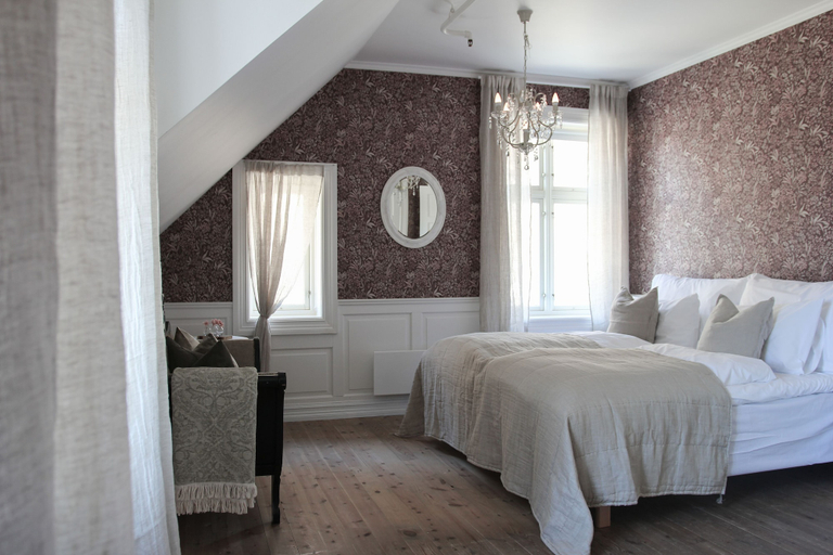 Bedroom 2, Petrines Guesthouse, Norddal