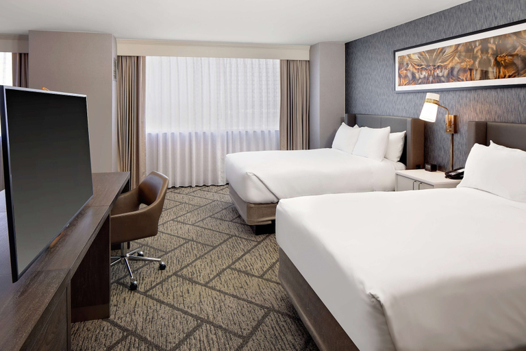 Bedroom 3, DoubleTree by Hilton Tulsa Downtown, Tulsa