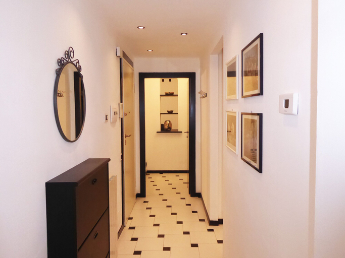 Others 4, Casa Ninni, Genova