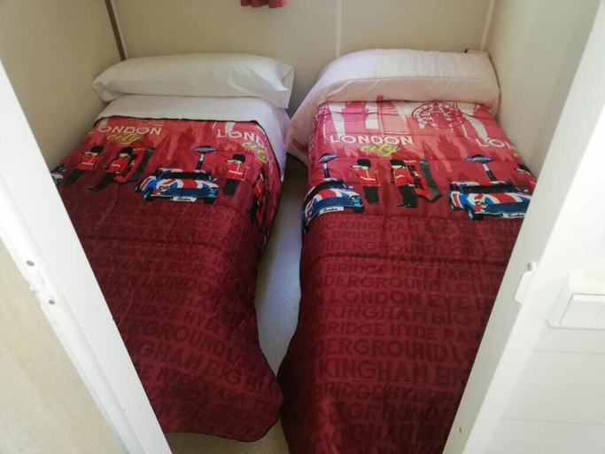 Bedroom 2, Camping El Tormes, Salamanca