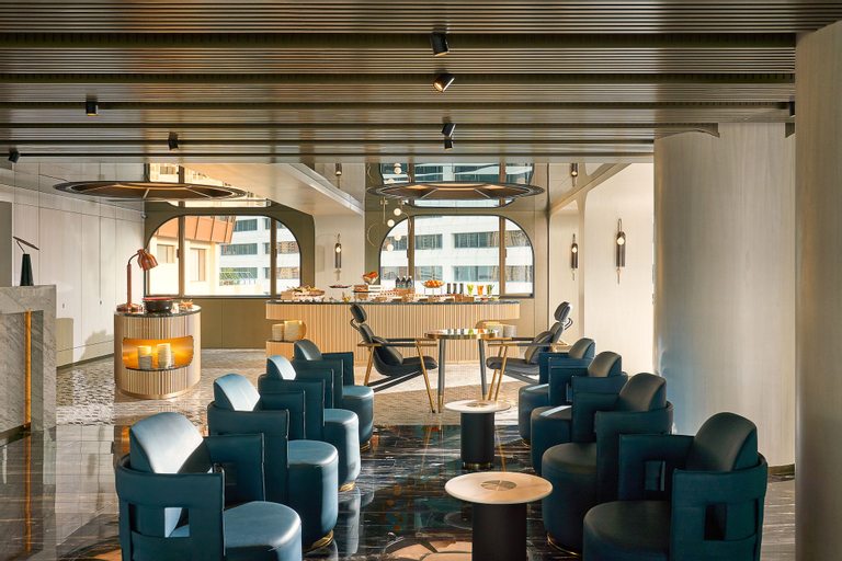 Executive lounge 7