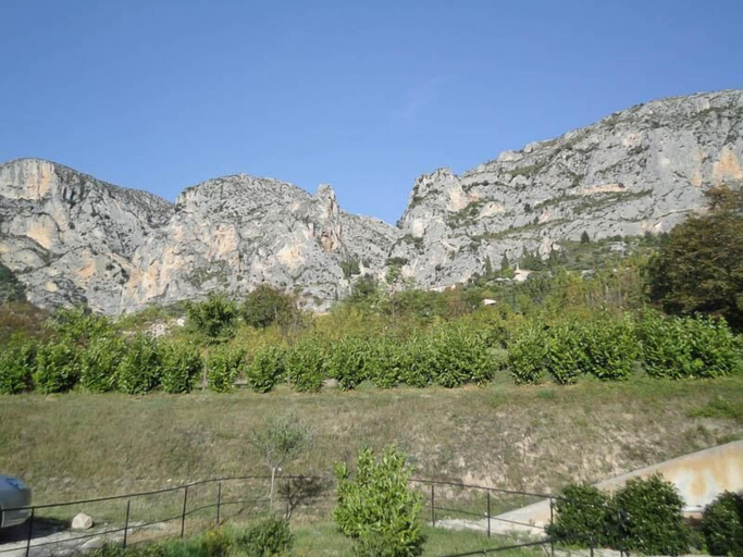 Others 5, Le Mas du Loup, Alpes-de-Haute-Provence