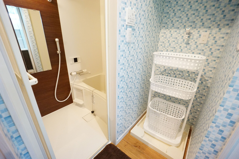 Bathroom 3, Terry's Apartment Namba South VII AS04A, Osaka