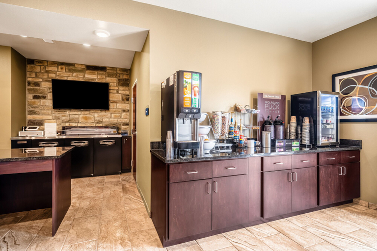 Food & Drinks 5, Cobblestone Hotel & Suites - Cozad, Dawson
