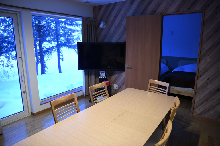 Bedroom 4, Mush Rooms, Asahikawa