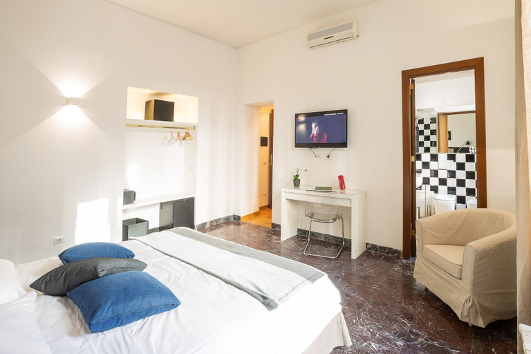 Bedroom 3, Lombardia40 Luxury Suites, Rome