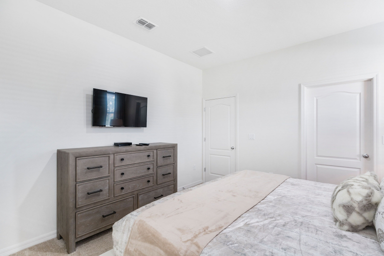 Bedroom 3, 20 Mins. to Disney in Solterra Resort, 7-bed, Private Pool, Polk