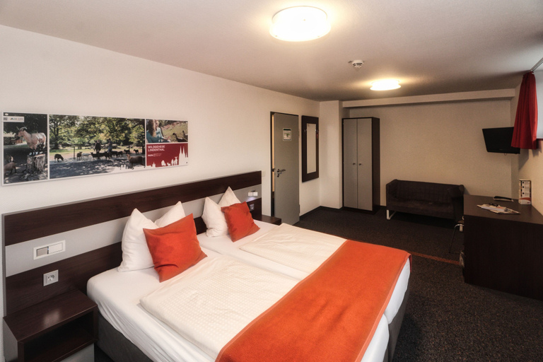 Bedroom 4, DJH City-Hostel Köln-Riehl, Köln