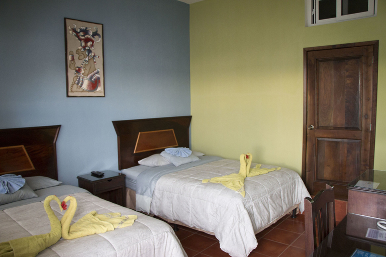 Bedroom 3, Hotel La Ribiera del Lago Peten Itza, San José
